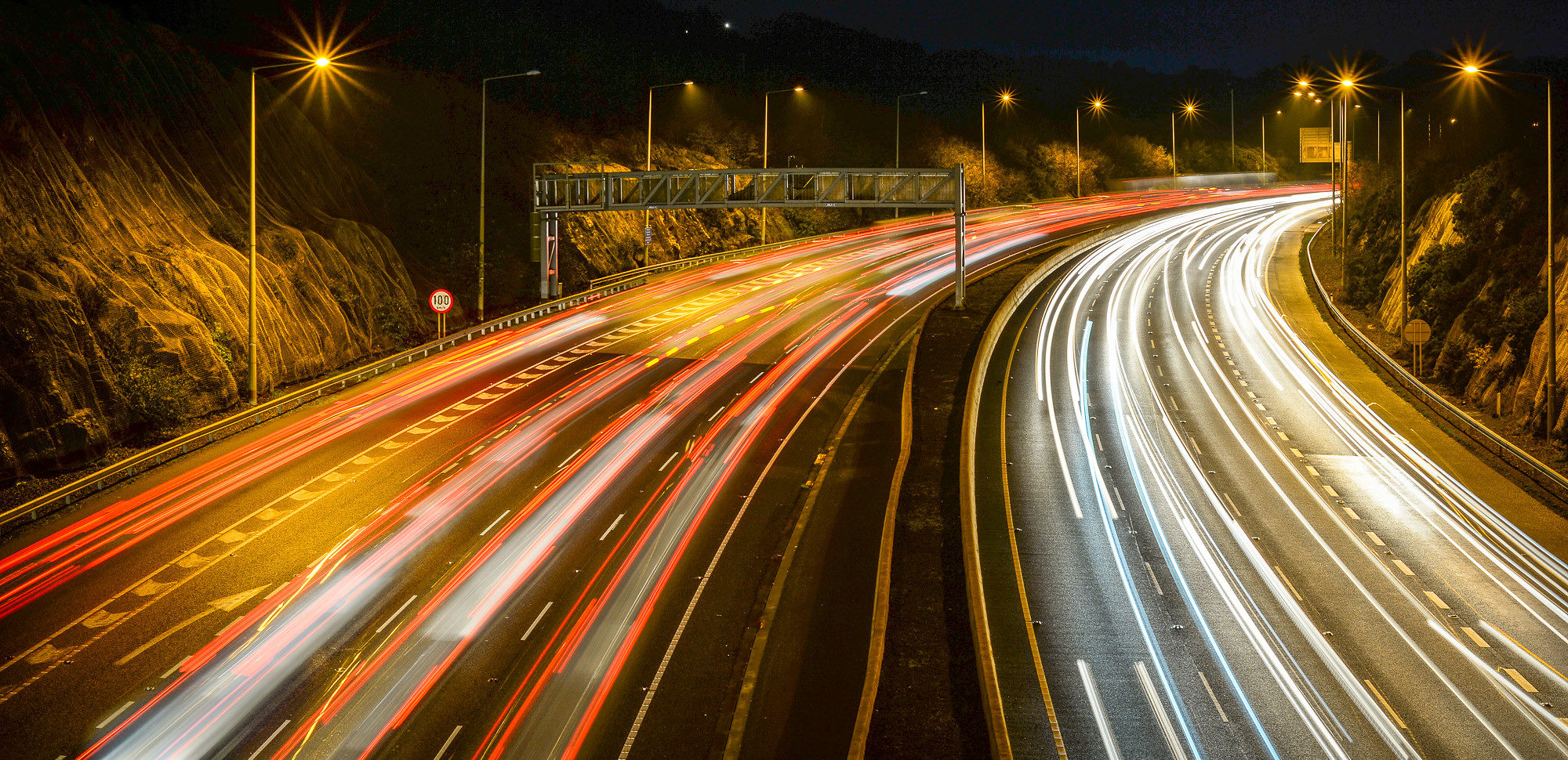 Strategic guidance and cooperation needed in developing 5G transport infra